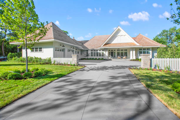 Concrete Driveways Hamilton: Cost, Material Calculator & Planning Guide