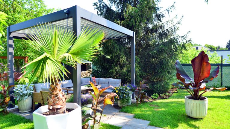 Backyard Pergola and Deck Ideas for Ontario Homeowners in 2026